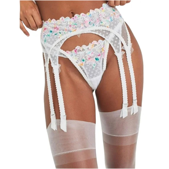 NWT For Love and Lemons Outline Garter Belt in White Multicolor Floral - Picture 1 of 11